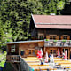 Grüne Wand Hütte