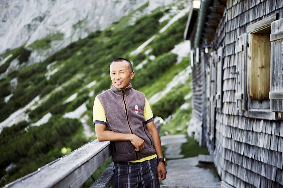 Mingma Nuru Sherpa arbeitet seit sieben Sommern auf der Hütte.