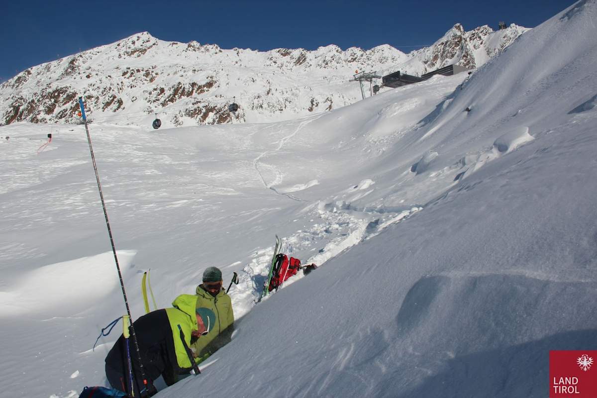 Schneedeckenuntersuchungen bilden die Basis für eine gute Gefahreneinschätzung. (Foto: 14.11.2019)