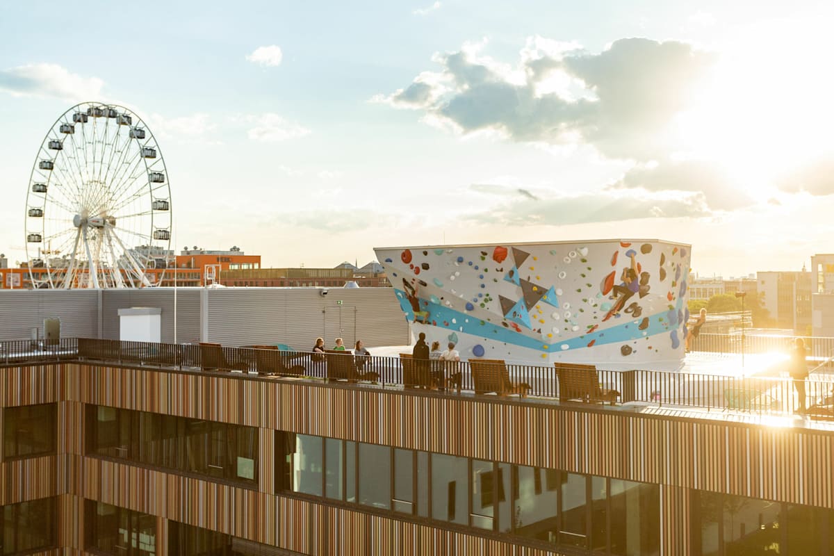 Das Rooftop der Boulderwelt München Ost
