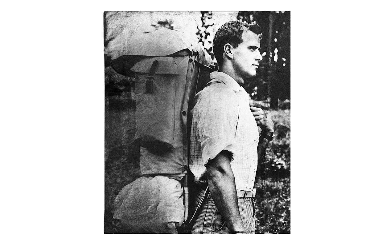 Fjällräven wurde im Jahr 1960 von Åke Nordin im Keller seines Elternhauses im nordschwedischen Städtchen Örnsköldsvik gegründet.