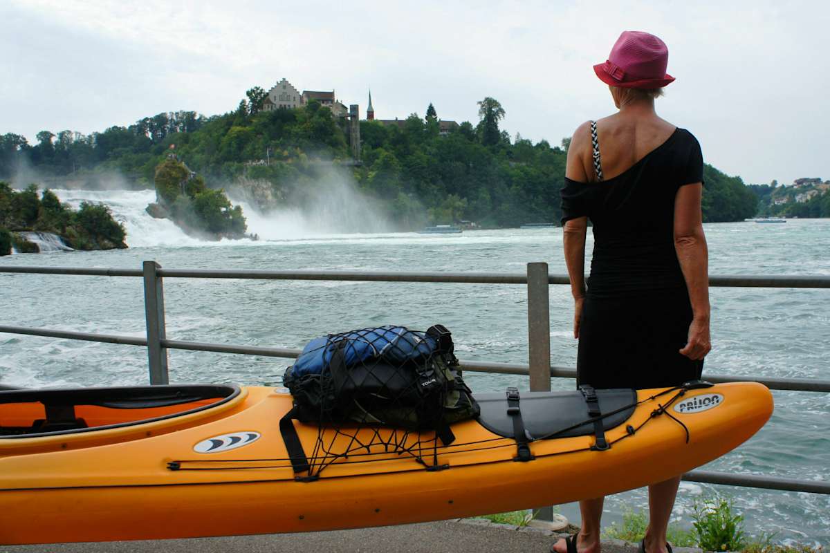 Der Rheinfall vom sicheren Ufer aus