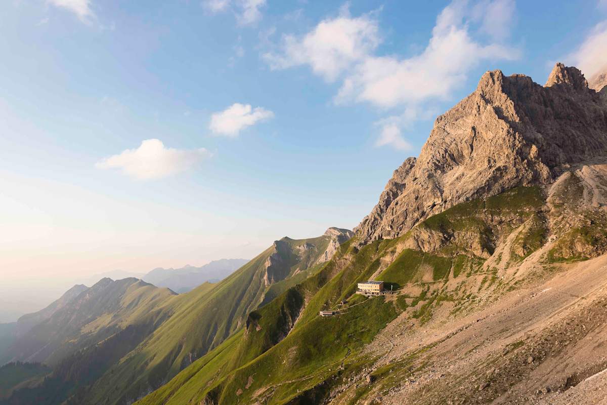 Das Waltenberger Haus am Fuße von Mädelegabel und Trettachspitze