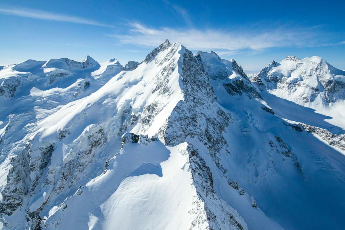 Biancograt auf den Piz Bernina vom Flugzeug aus fotografiert