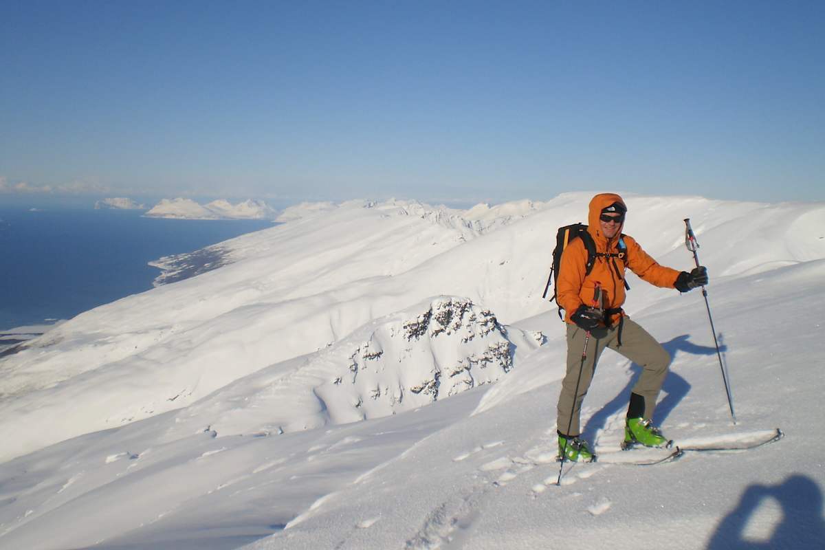 Ein Abstecher von Lyngseidet in die Provinz Olderdalen lohnt sich auf jeden Fall – hier stehen die Skitourenberge in Reih und Glied.