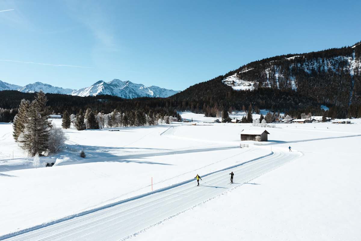 Loipe A5 - Obern - keine spur von Hektik am flachen, sonnigen Talboden von Leutasch