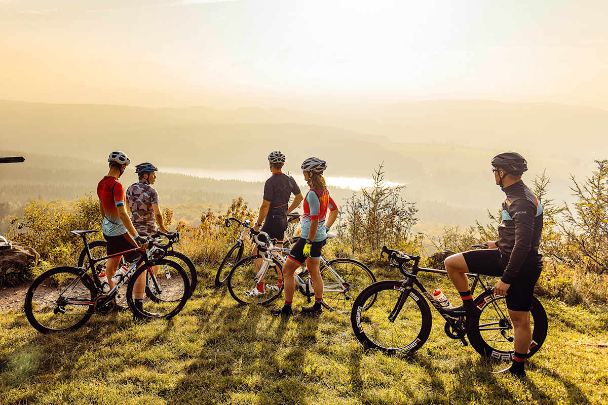 Radfahrer auf der „Stoneman Miriquidi“.