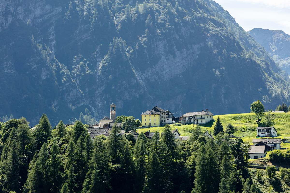 das Dorf Cimalmotto