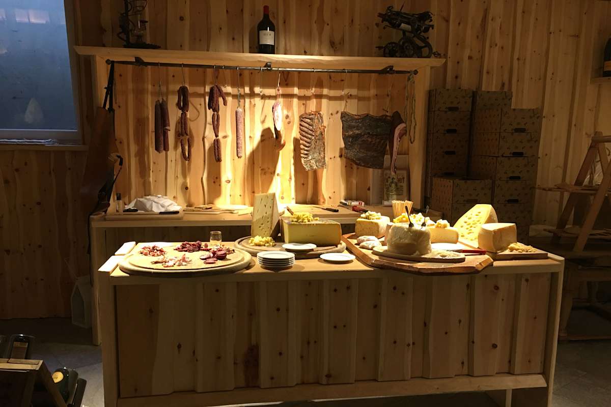 Der Falknerhof