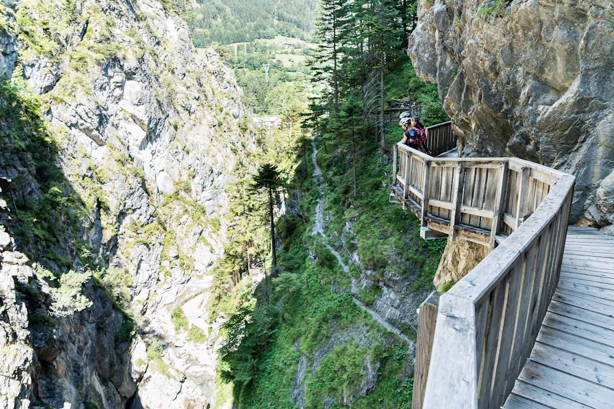 Die Galitzenklamm bietet unvergessliche Abenteuer für die ganze Familie.
