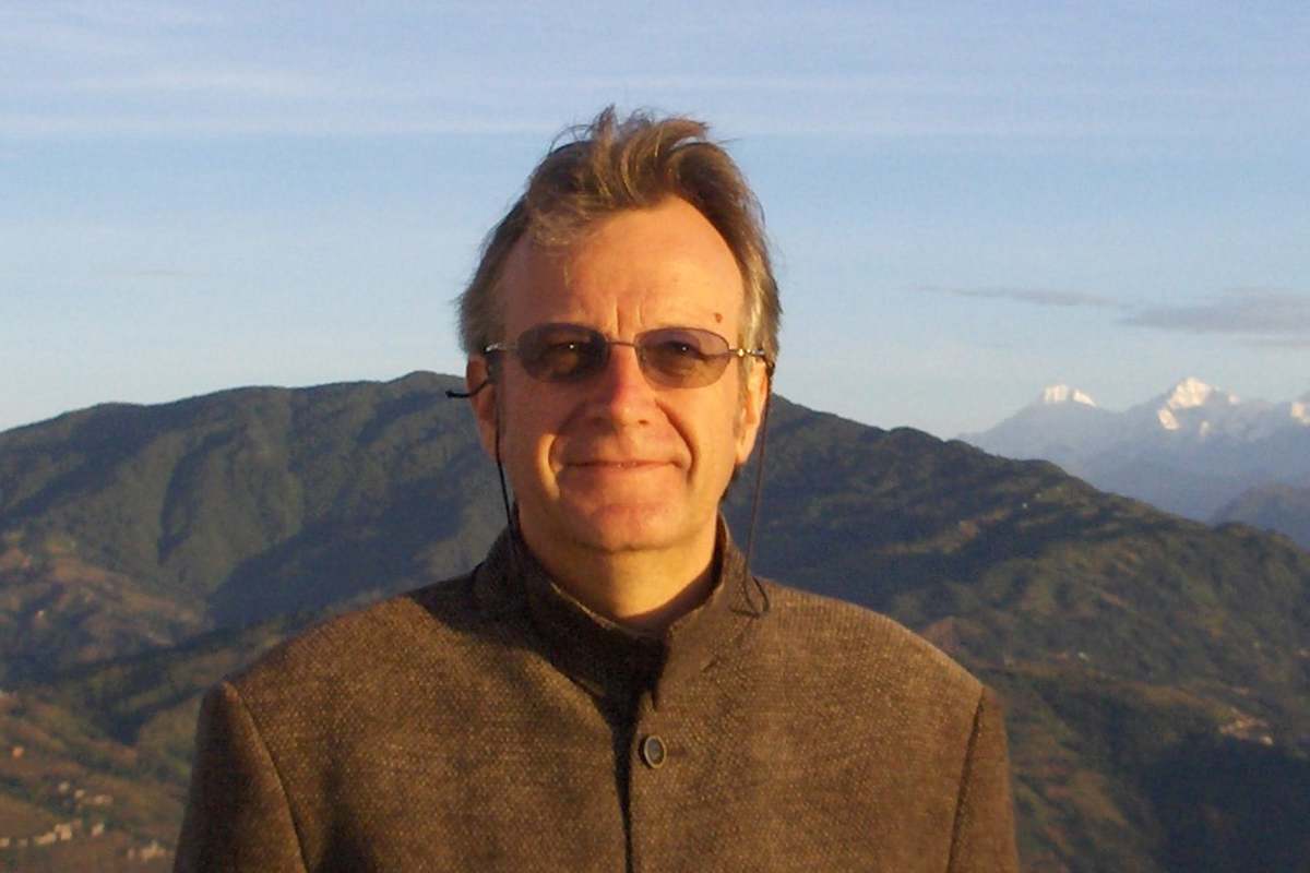 Martin Gaenszle ist Ethnologe und lebt derzeit in Neu-Delhi