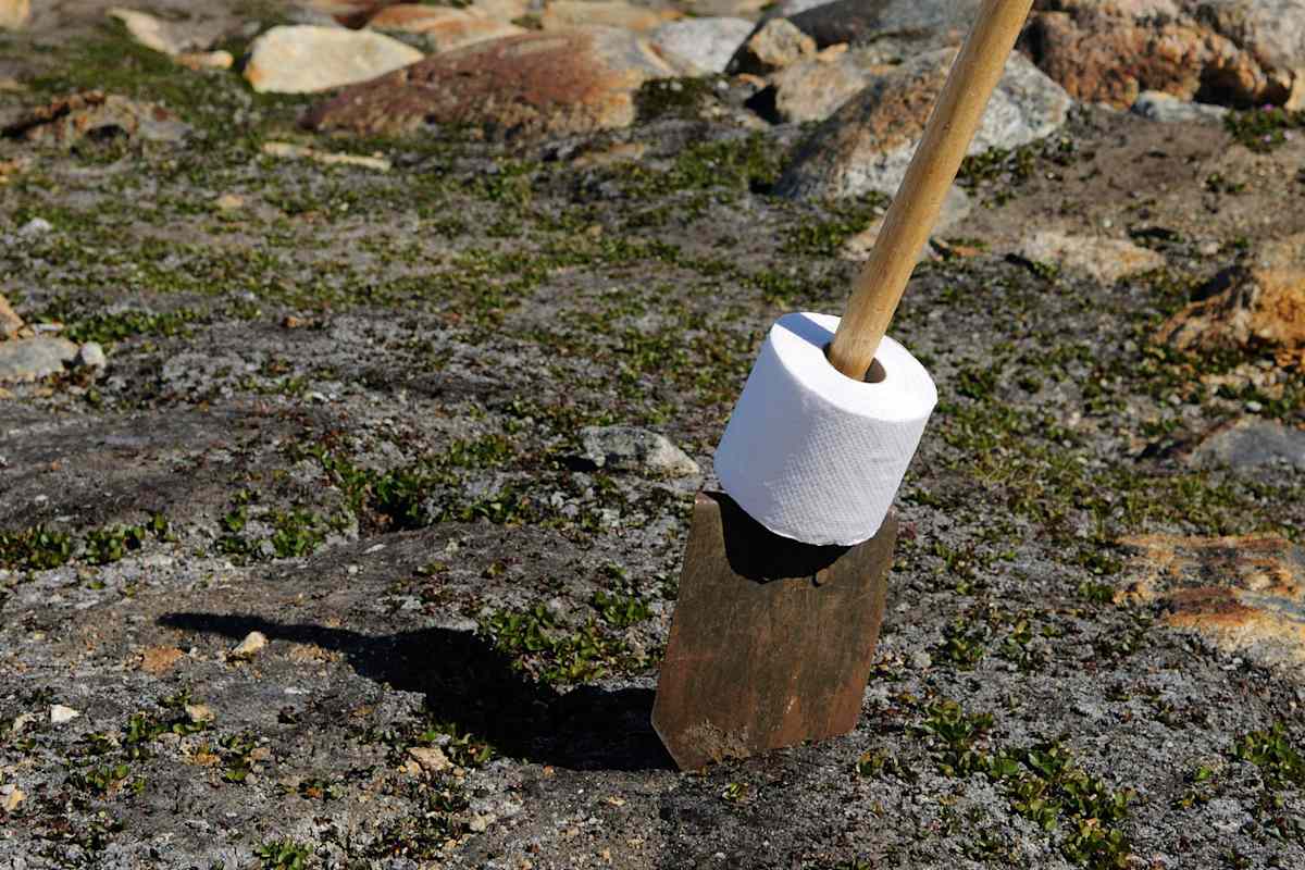 Schluss mit Spaten: Camping-Toilette im Johan-Petersen-Fjord im Osten Grönlands