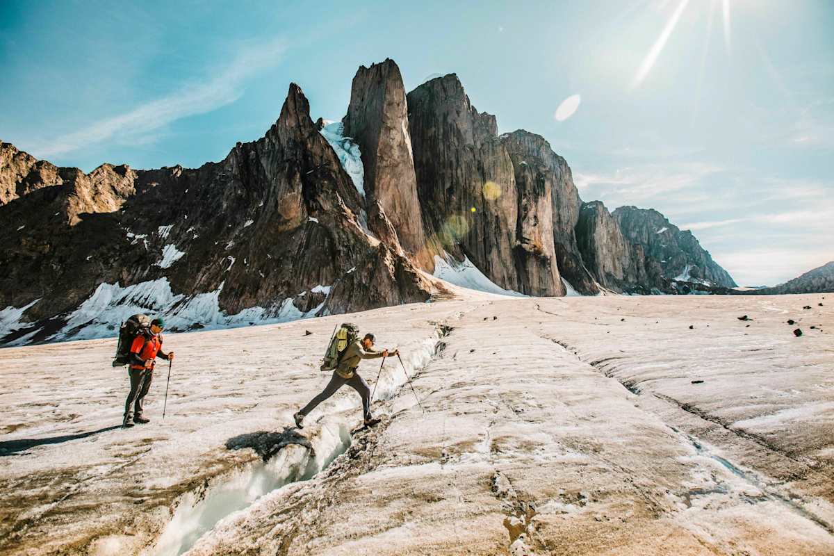 Zuerst gilt es zu klären, ob ihr mit euren Wanderschuhen in einfachem Gelände unterwegs sein wollt oder lieber abenteuerliche Hochtouren im Auge habt