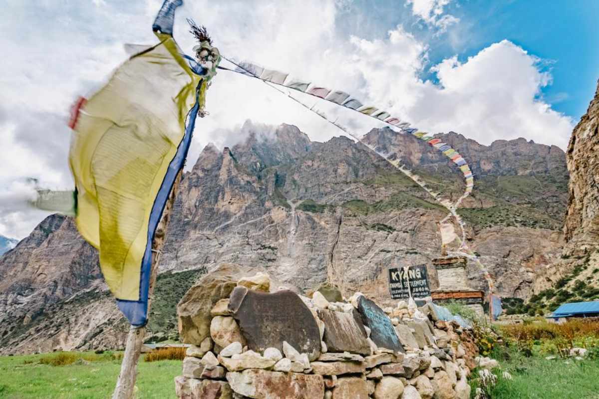 Dorf Kyang auf dem Weg von Koto nach Phu Gaon in Nepal