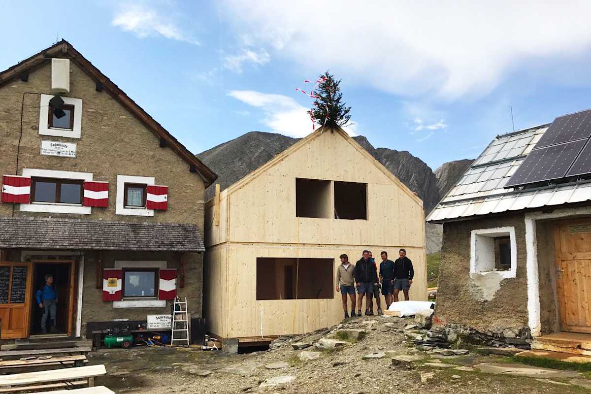Der Zubau steht: Bauarbeiten auf der Salmhütte in Kärnten