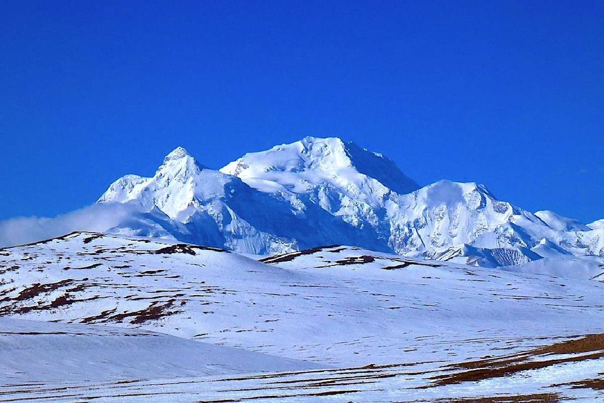 shishapangma_hiroki_ogawa_von_nordnordosten_wikicommons