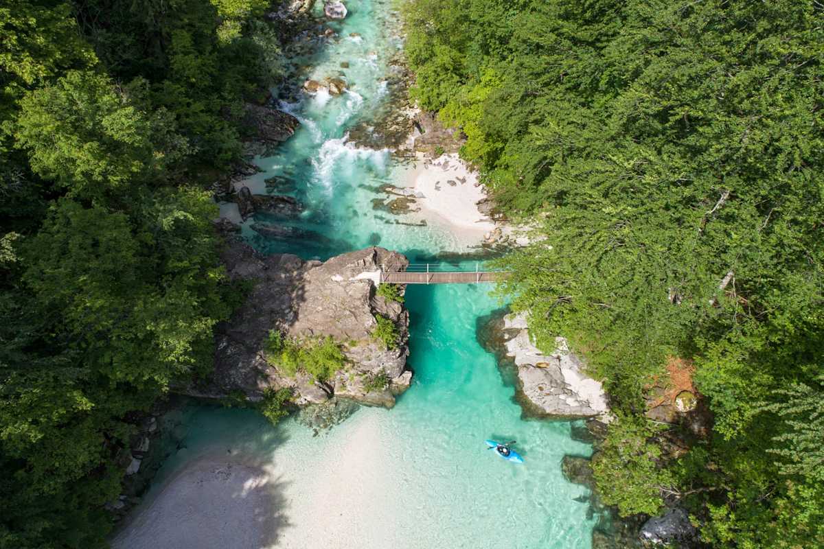 Die Soča bietet abwechslungsreiches, türkises Wildwasser in vielen Schwierigkeitsgraden