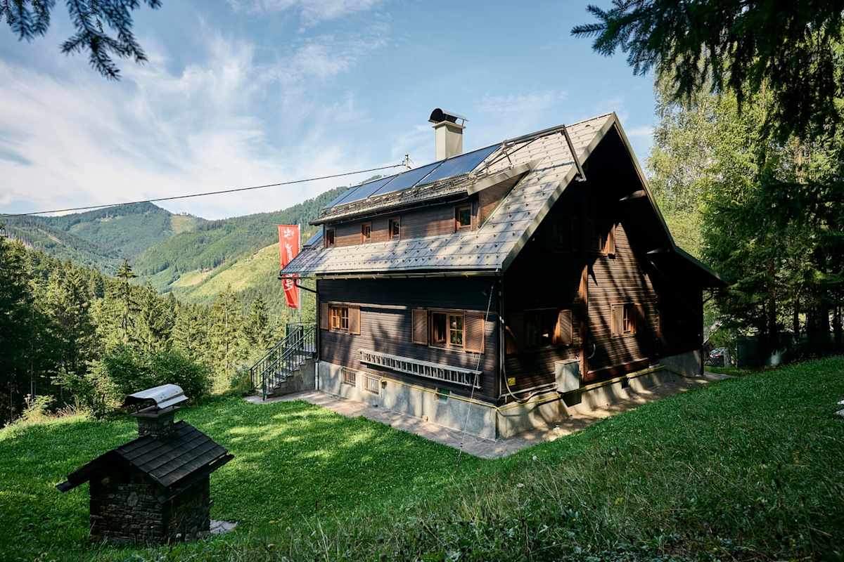 Die Sonnrißhütte in den Ennstaler Voralpen