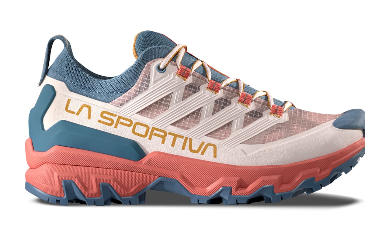 Die Low-Cut-Variante des Ultra Raptor III Woman im Profil