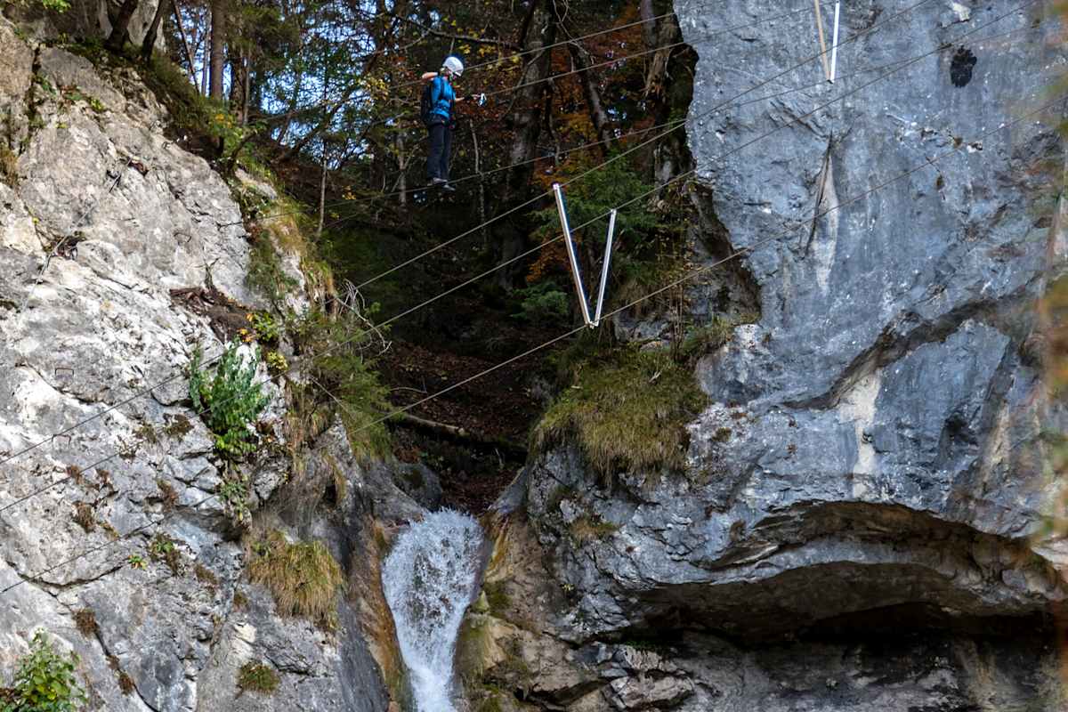 Seilbrücke am Wasserfall-Klettersteig im Montafon