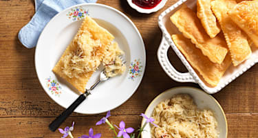Pinzgauer Bladln mit Sauerkraut und Marmelade