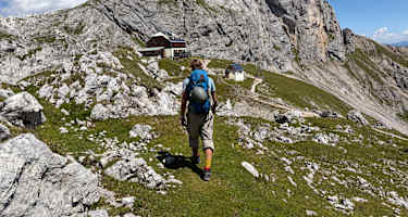 Nach dem langen Grat-Tag sind es nur noch wenige Meter bis zum Guttenberghaus.