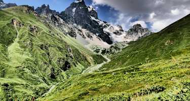 Bergwelten Uschba Mädl