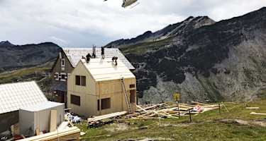 Bauarbeiten auf der Salmhütte am Großglockner in Kärnten