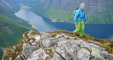 Wandern Klettersteig Fjord Norwegen Bergwelten