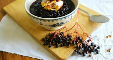 Hollerröster: Holler mit Apfel, Birne und Zwetschge