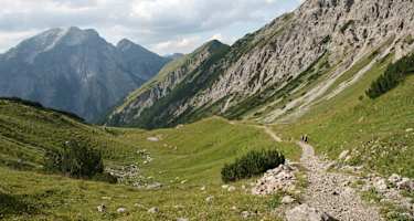 Etappe 10 des Adlerweges führt durch das Karwendel.