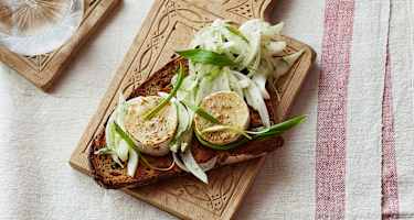 Rezept, Ziegenkäsebrot mit Fenchelsalat