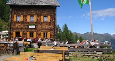 Die Polinikhütte