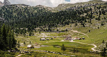 Lavarella Hütte