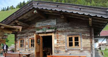 Außenansicht Kranzhorn Alm