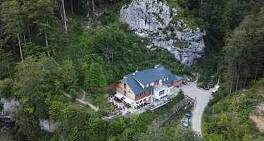 weichtalhaus_nf_ausbildungs_u_kletterzentrum_dji_0247