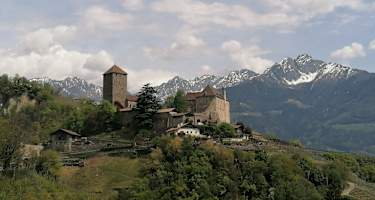 Das Stammschloss der Grafen von Tirol