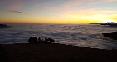 Traumhaftes Wolkenmeer vor der Capanna Monte Bar