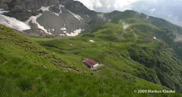 Cabane d’Anthème mit Lacs d'Anthème