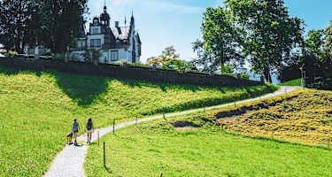 Schloss Meggenhorn auf der Wanderung entlang