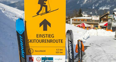 Bestens markiert: der Einstieg in die Skitourenrouten in St. Johann in Tirol.