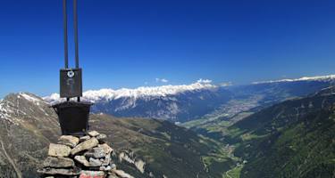 Gipfelkreuz Freihut in Tirol