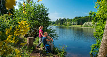 Gemütliche Rast am Stausee.