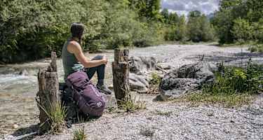 Rast am Fluss - Weg der Achtsamkeit