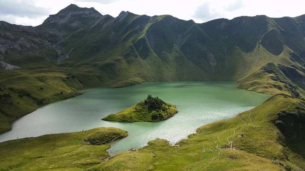 Der Schrecksee liegt im Naturschutzgebiet Allgäuer Hochalpen.