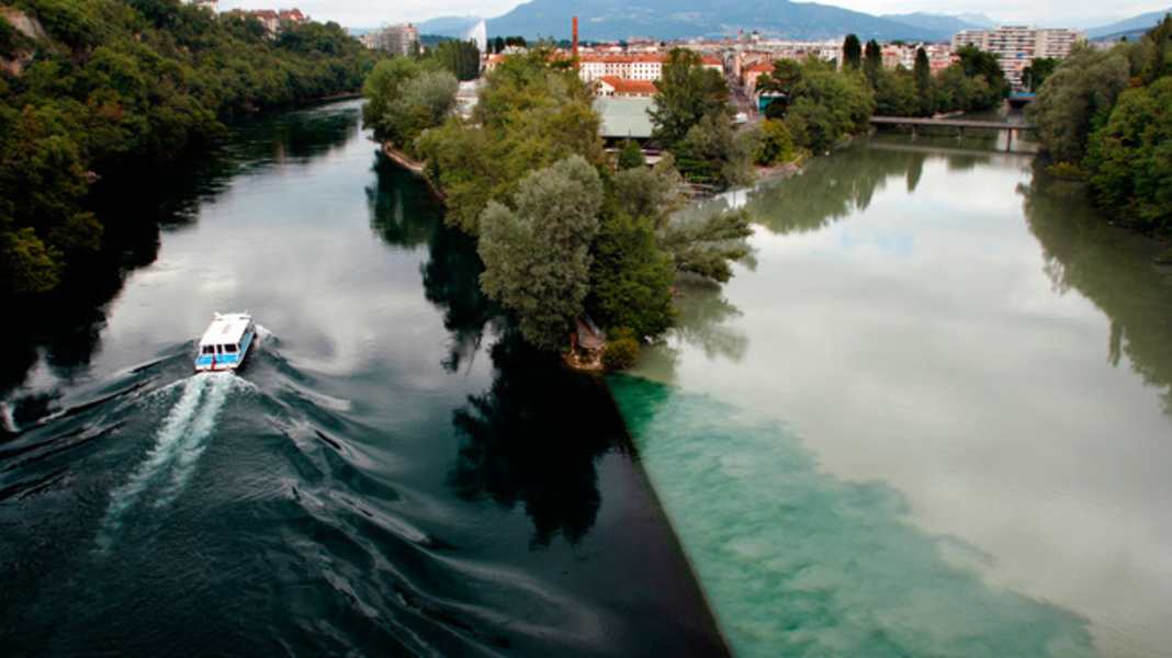 Mündung der Arve in die Rhone bei Genf