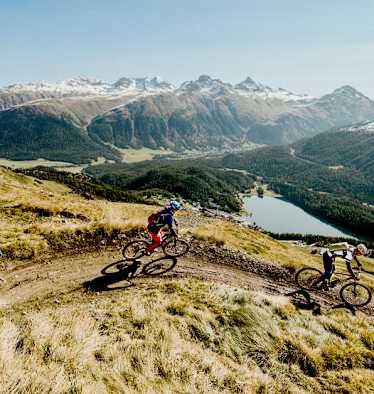 Biken im Engadin: Auf den Trails kommt man hoch hinaus und in viel Flow-Genuss.