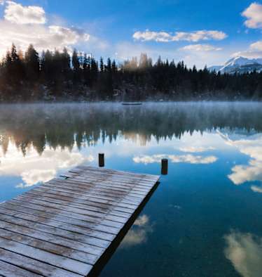 Wunderschöne Abendstimmung am Crestasee in Graubünden