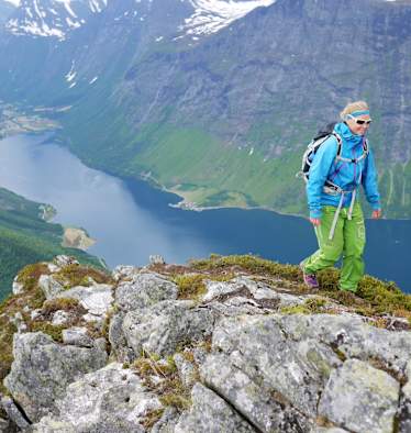 Wandern Klettersteig Fjord Norwegen Bergwelten