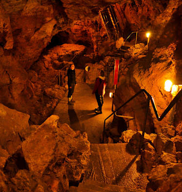 Höhlenwandern auf der Schwäbischen Alb: In der Laichinger Tiefenhöhle
